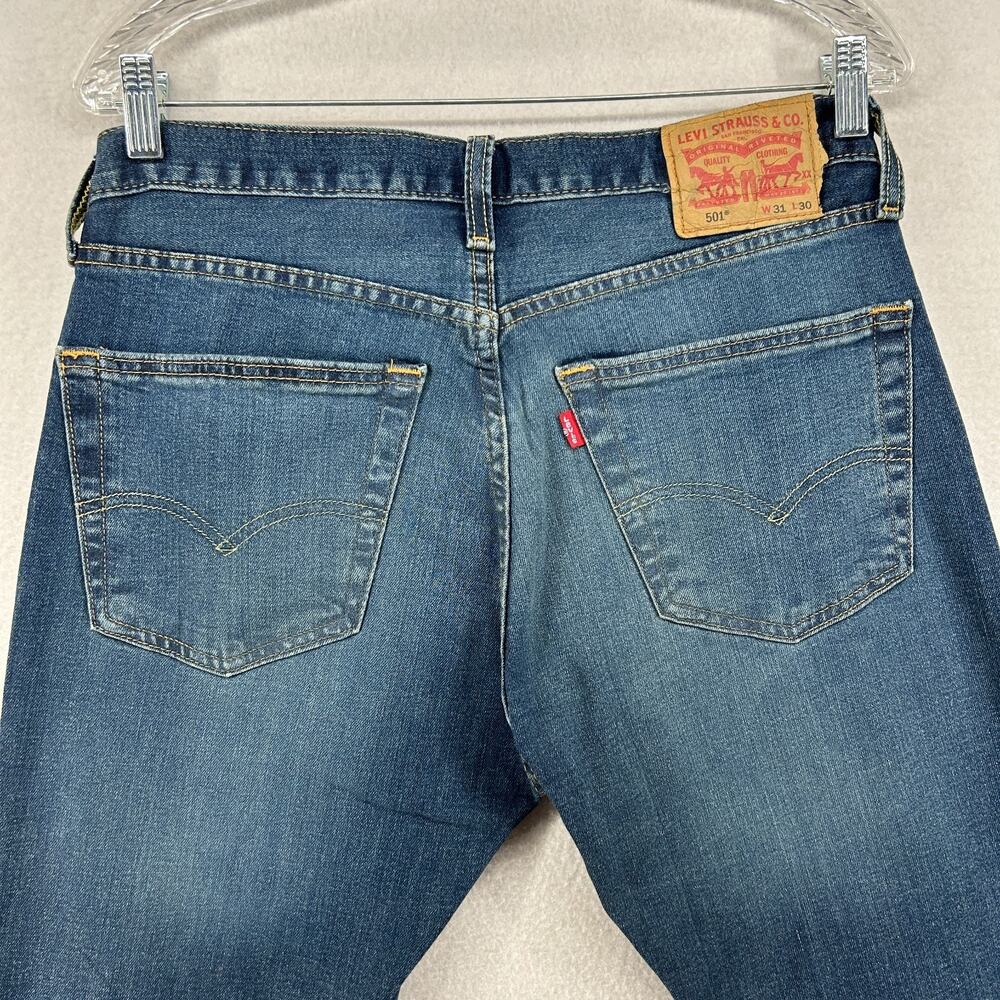 LEVIS 501 Jeans Mens 31x30 Slim Fit Straight Leg Denim Button Fly Cotton Blue